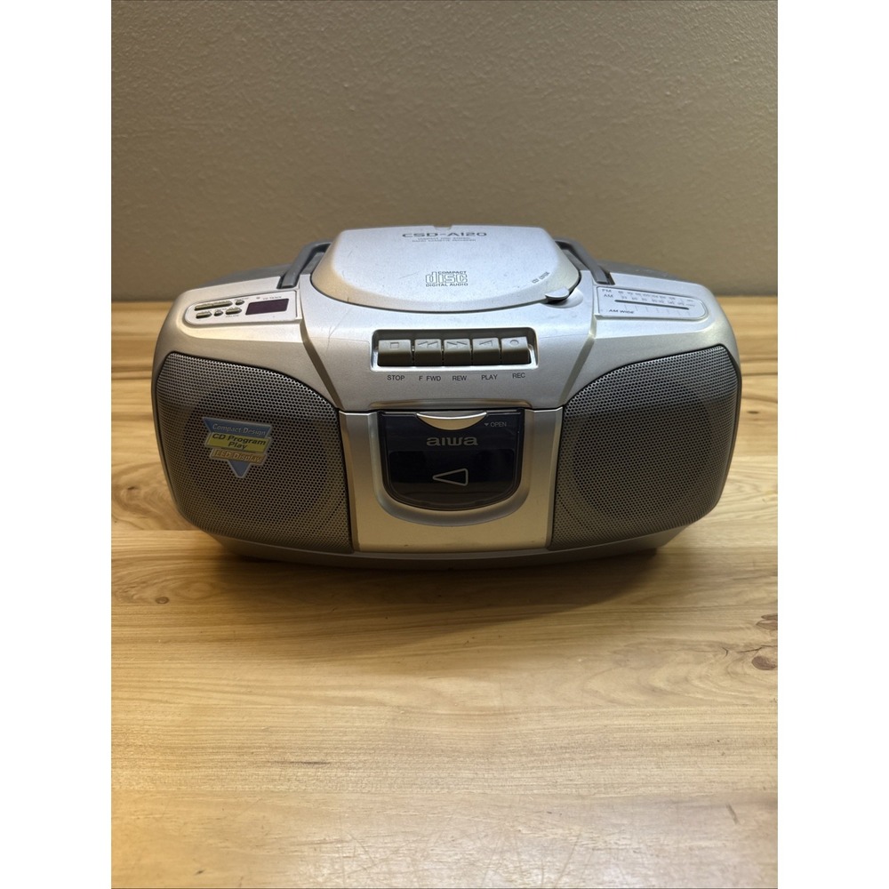 Vintage Aiwa CSD-A120U CD Cassette Boombox AM FM Stereo Radio Portable Audio